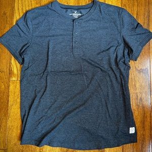 American Eagle Short Sleeve Henley